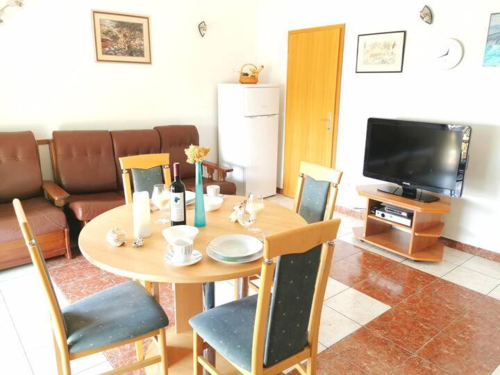 Apartment Biljana Μπολ Εξωτερικό φωτογραφία